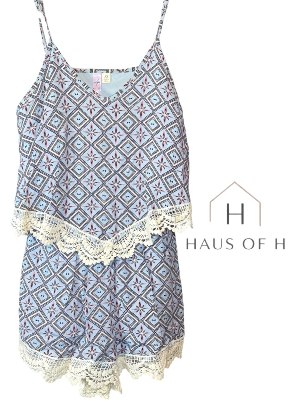 Francesca’s Boutique Blue Diamond Print Crochet Trim Romper size XS